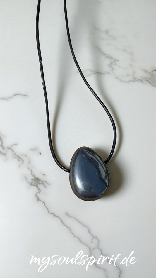 HÄMATIT drop shape with leather strap