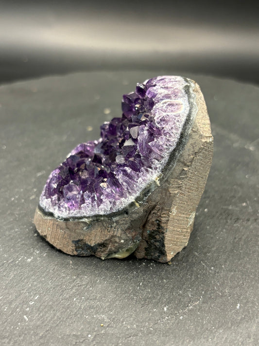 Amethyst mini Druse 219 Gramm ( Unikat)