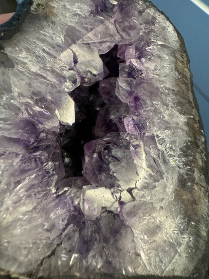 Amethyst Geode 2,7 kg Gramm ( Unikat)