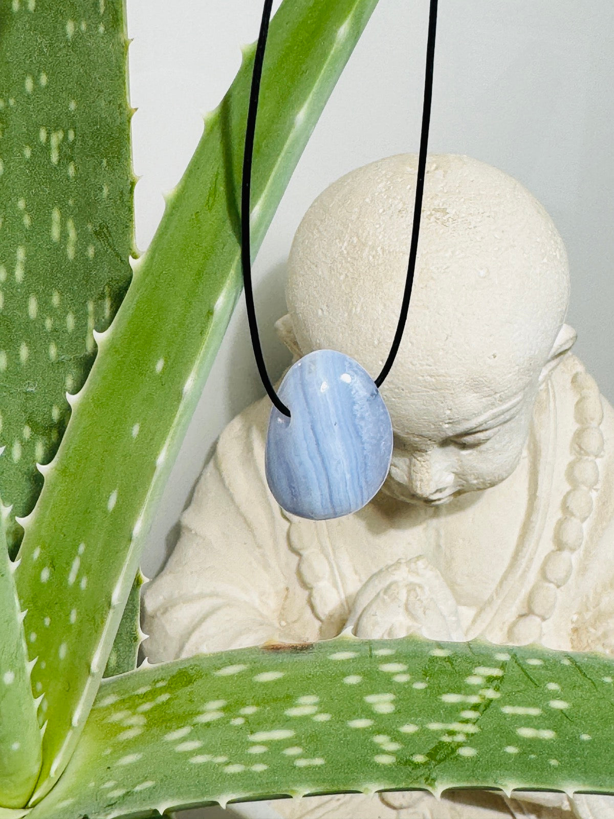 CHALCEDON Drop Shape