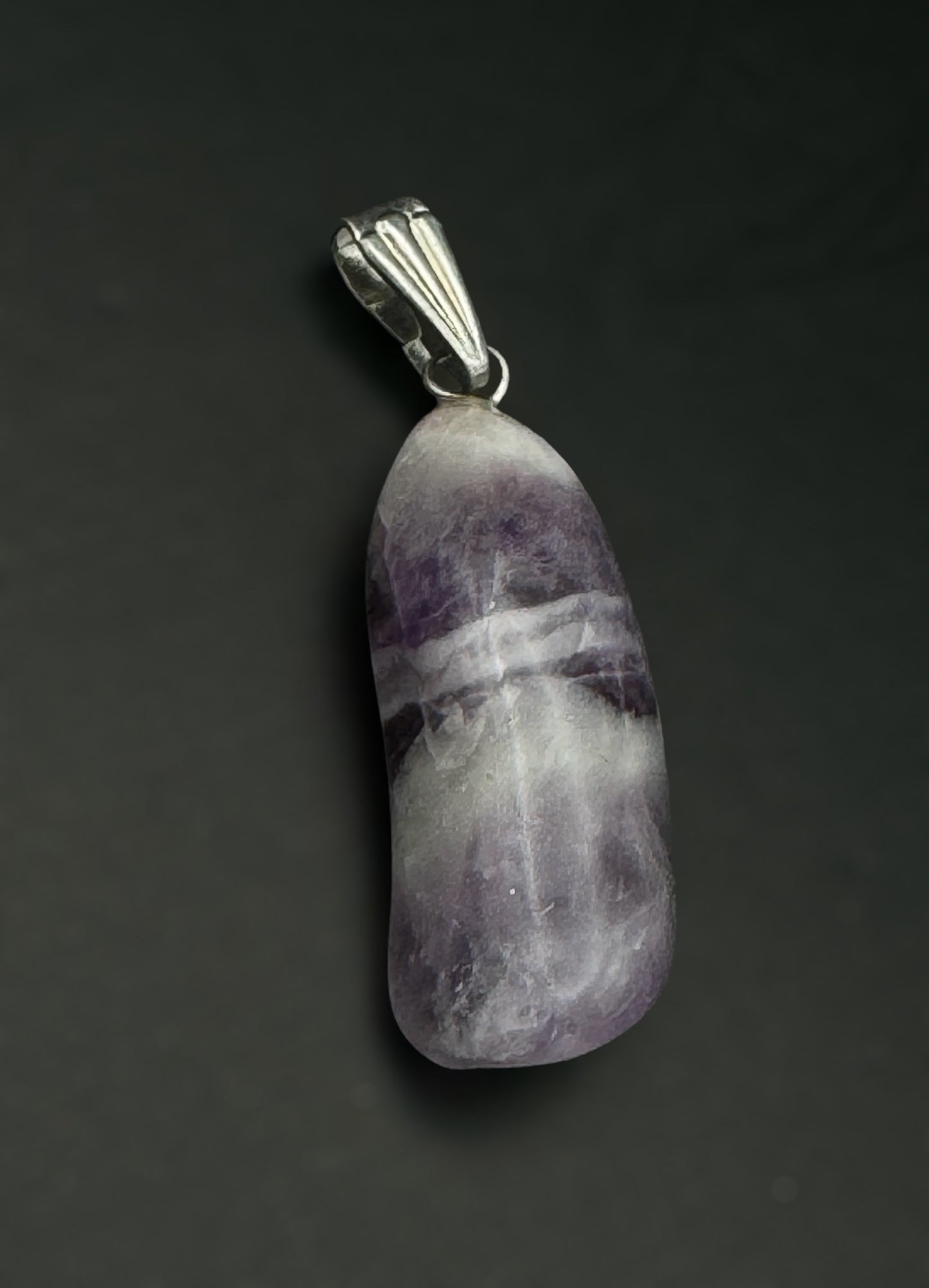 AMETHYST CHEVRON Kettenanhänger (Unikat)