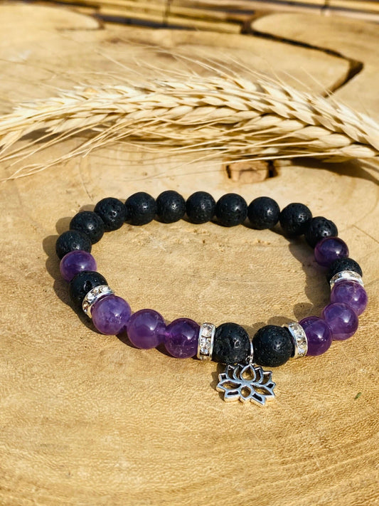 Armband aus 8 mm Lava und Amethyst Perlen 