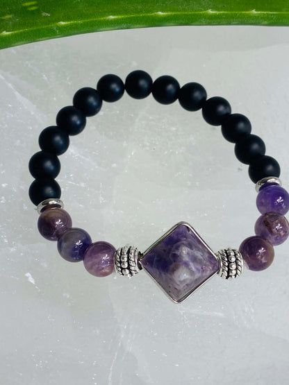 AMETHYST & LAVA Armband mit Heilstein-Raute